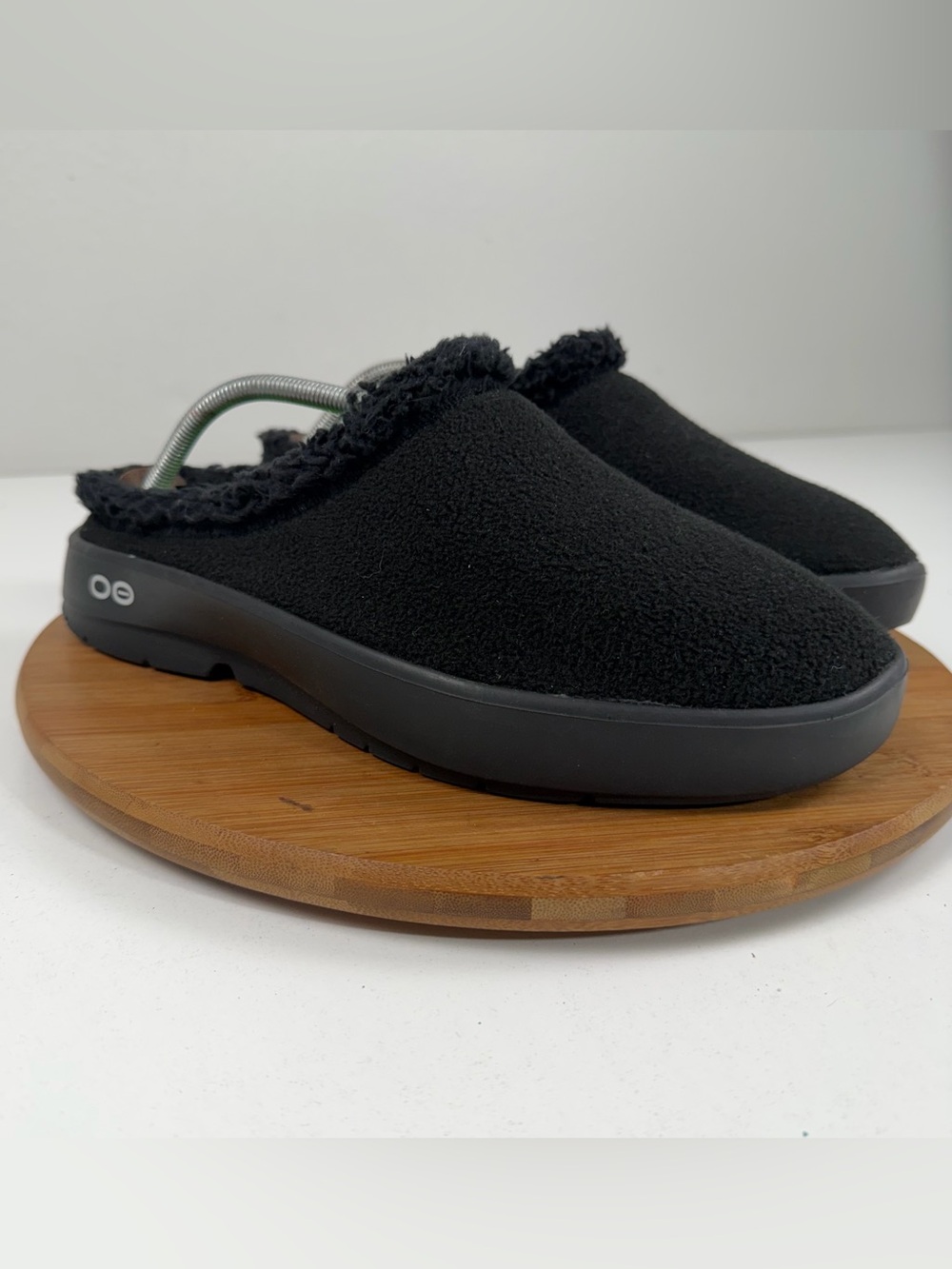 OOFOS OOcoozie Black Fleece-Lined Slip-On Mule